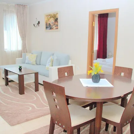 Lejlighedshotel гранд манастира 